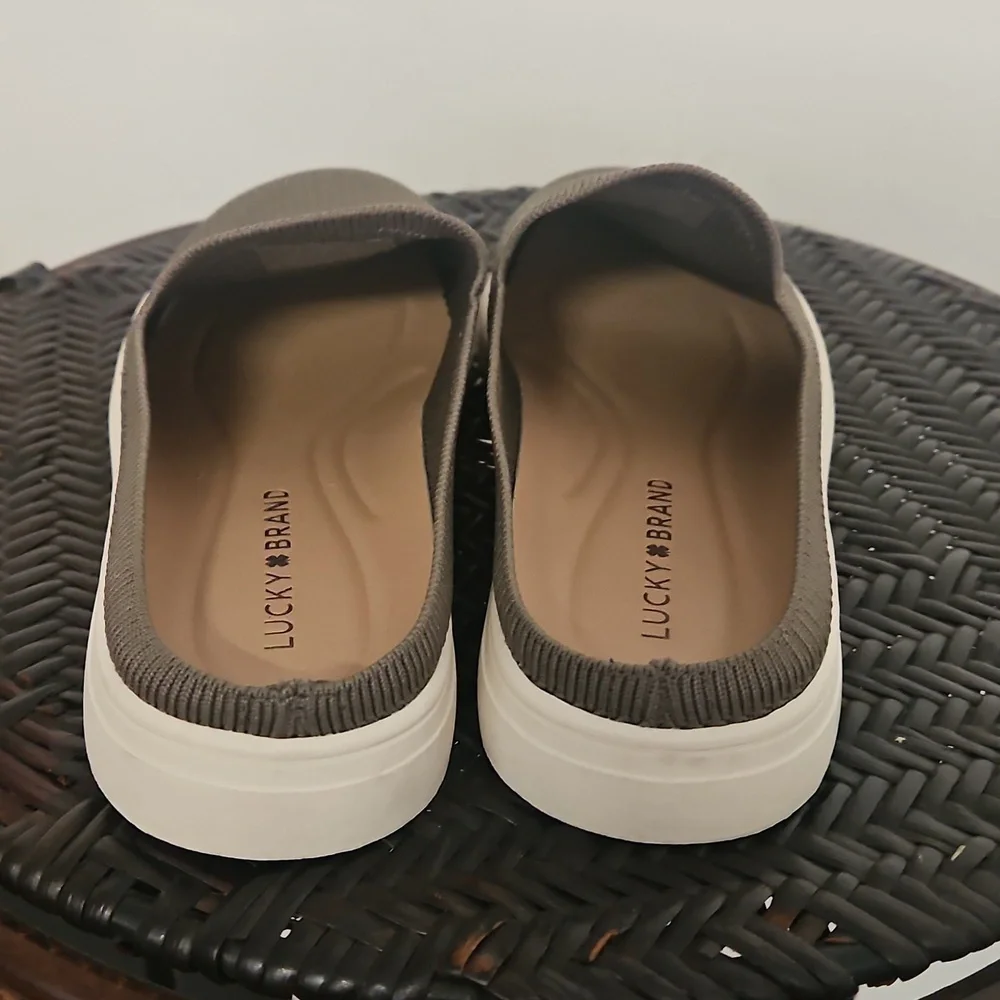Lucky Brand Larlan Mule Slip On Shoes in Army Green Size 7.5 - Picture 7 of 9